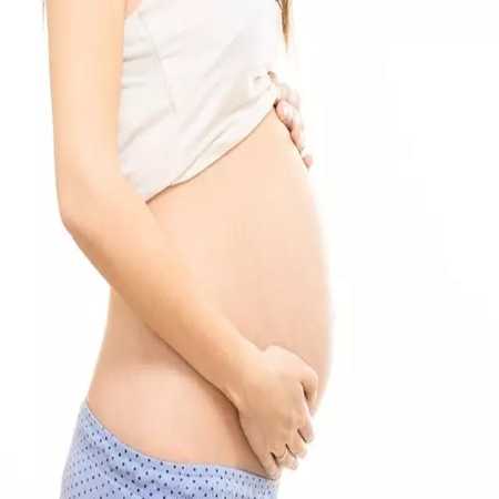 孕妇在怀孕五周时可以考虑进行人流手术。
